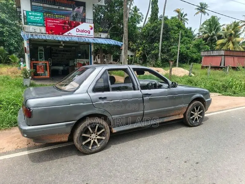 Nissan Sunny 1992