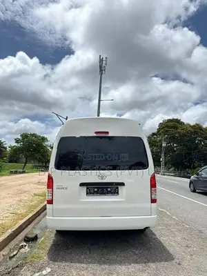 Toyota Hiace High Roof 2026