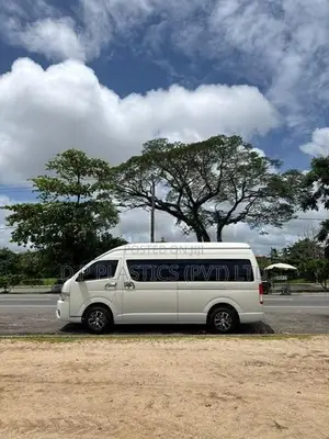 Toyota Hiace High Roof 2026