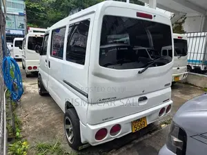 Mitsubishi Minicab 2001