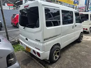 Mitsubishi Minicab 2001