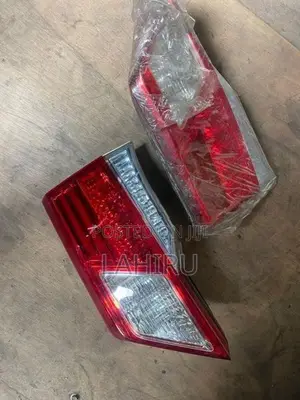 Honda Grace (GM4) Dicky Garnish Light