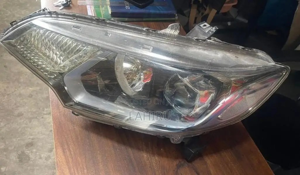 Honda Fit Gp5 head Light