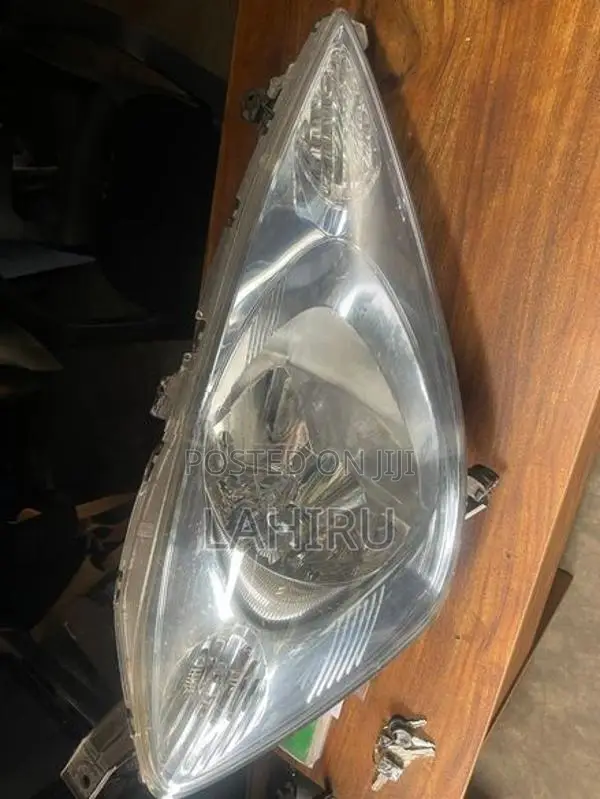 Honda Fit Shuttle Gp2 Head Light