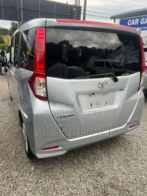 Toyota Roomy X Grade 2023