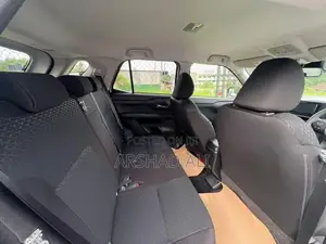 Toyota Raize X Yaris Roomy 2023