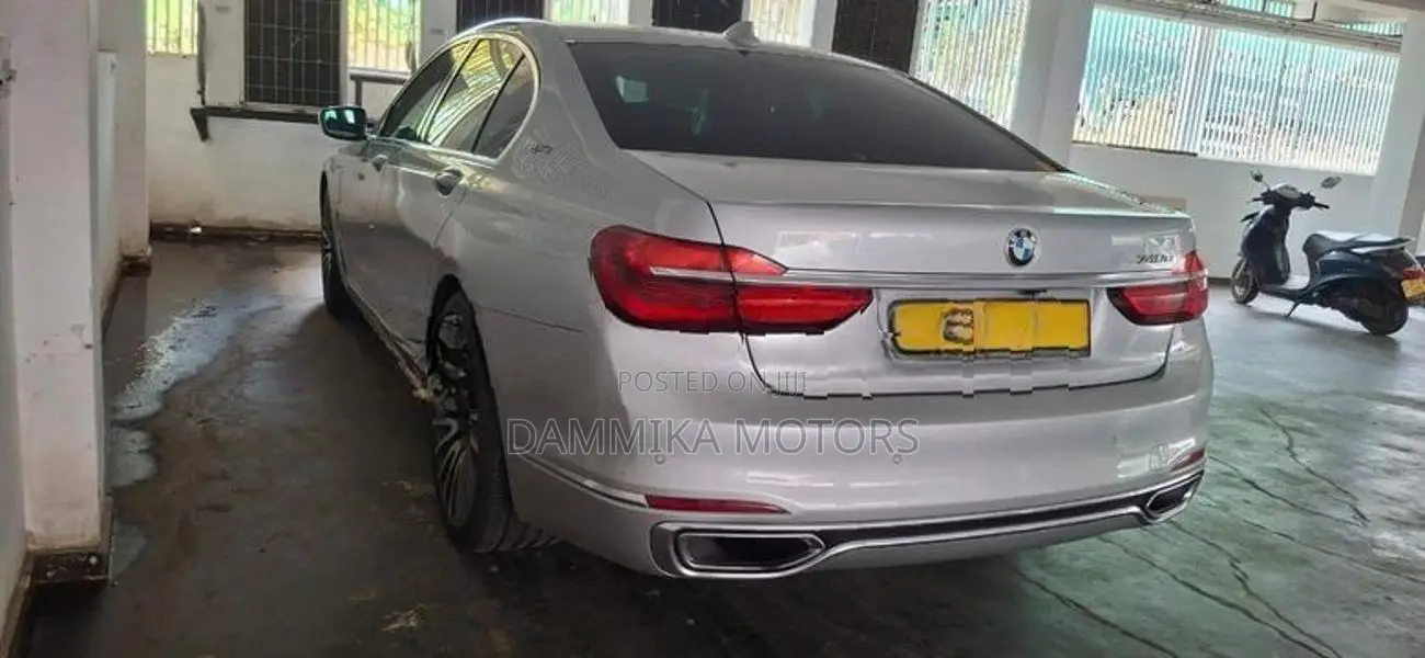 BMW 740e 2018