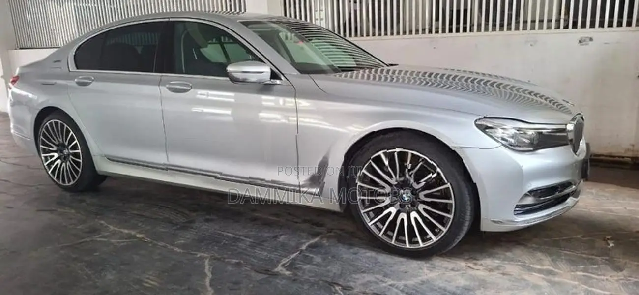 BMW 740e 2018