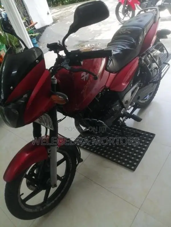 Bajaj Pulsar 180 2008