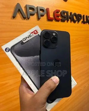 Apple iPhone 15 Pro Max 256GB (Used)