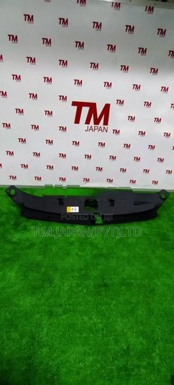 Toyota Alphard AGH 30 Radiator Upper Cover