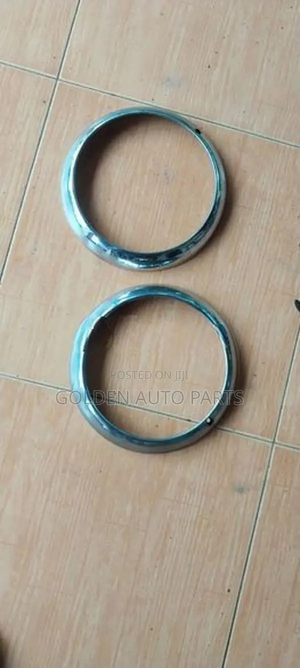 Mitsubishi 4dr5 Jeep Recondition Head Light Rings