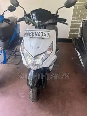 Honda Dio Black /white 2016