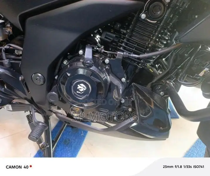 Bajaj Pulsar N160 Premium 2026