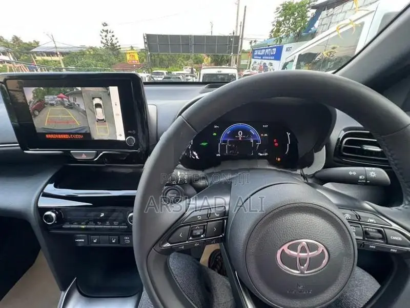 Toyota Yaris Cross Z Vezel 2025