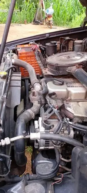 Nissan Double cab 1983