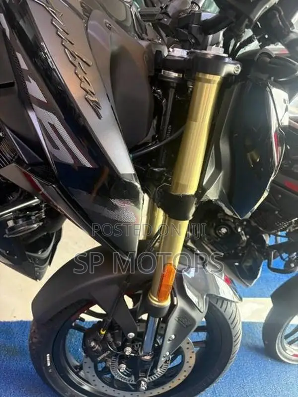Bajaj Pulsar N160 Premium 2026