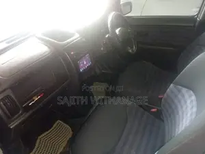 Nissan Cube 2000
