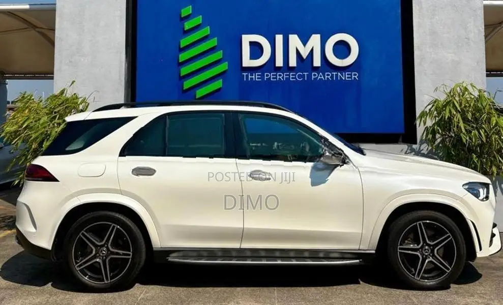 Mercedes Benz GLE 300D AMG 2020