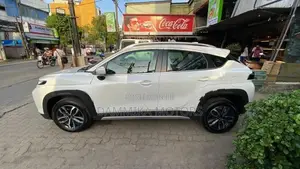 Toyota Urban Cruiser Taisor V AT 2026