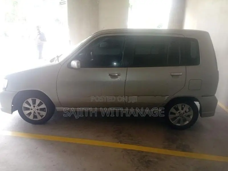 Nissan Cube 2000