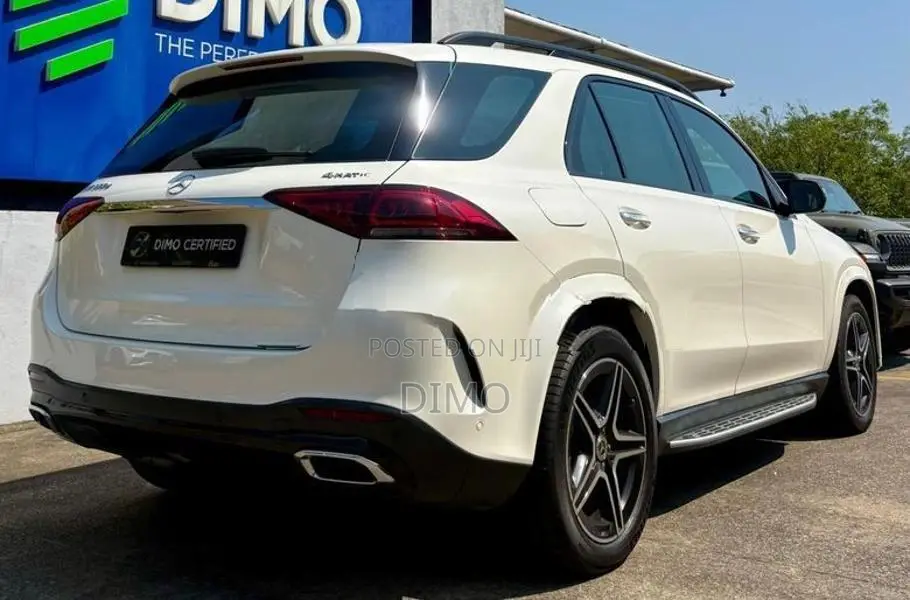 Mercedes Benz GLE 300D AMG 2020
