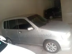 Nissan Cube 2000