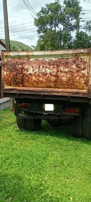 Tata Tipper 1615 2006