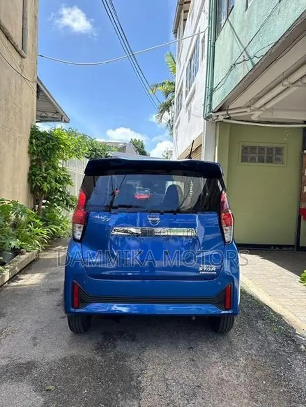 Nissan Dayz Hybrid -Highway Star 2024