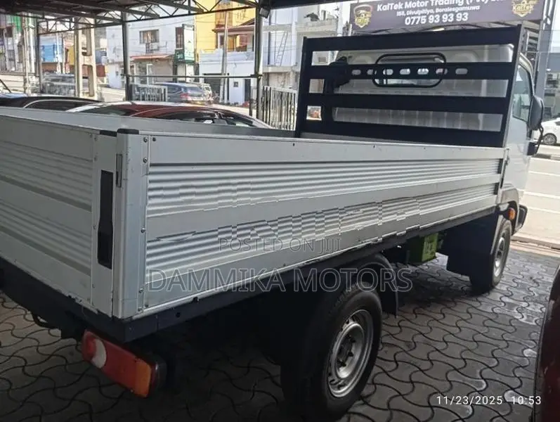 Nissan Cabstar 2007