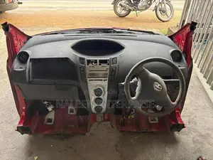 Toyota Vitz KSP90 Face Cut