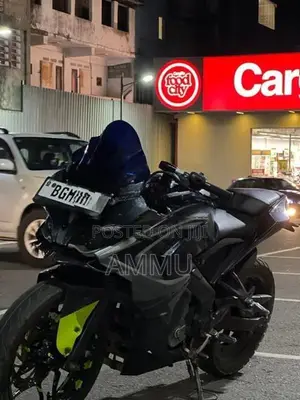 Bajaj Pulsar RS200 2018