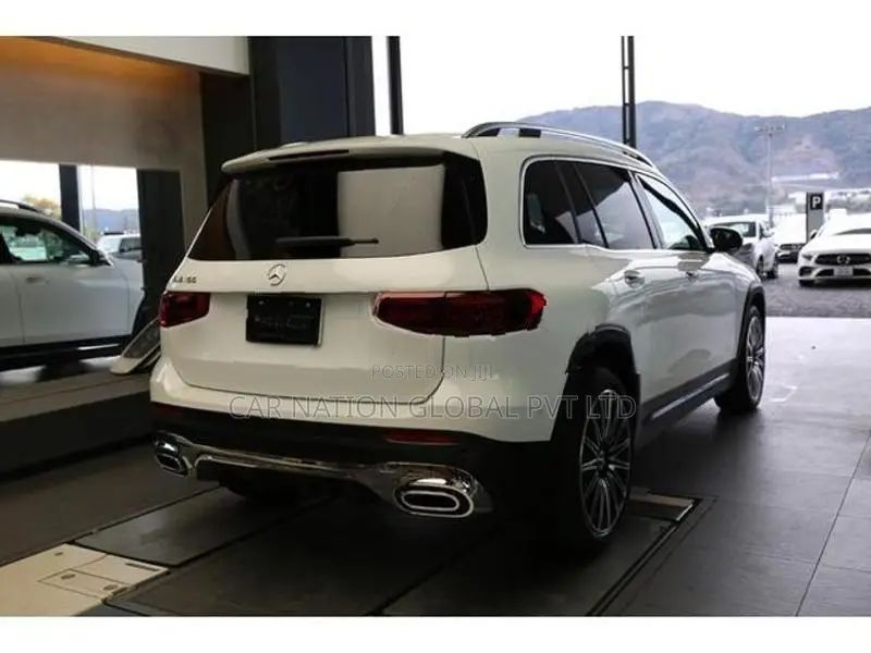 Mercedes Benz GLB 180 AMG LINE PACKAGE 2025