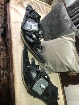 Prius 30 Headlights Single with Double Scoop