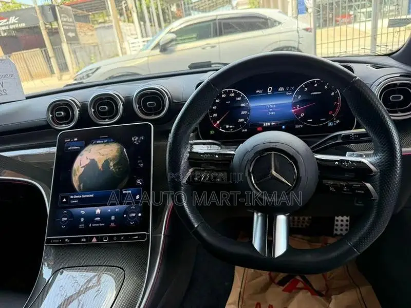 Mercedes Benz C200 AMG Line Premium+ 2023