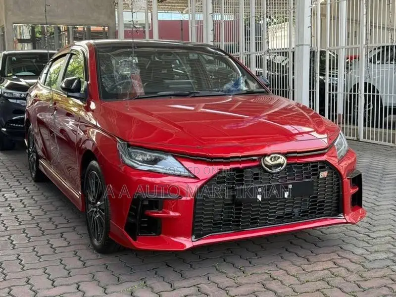 Toyota Yaris Ativ GR 1500cc Hybrid 2025