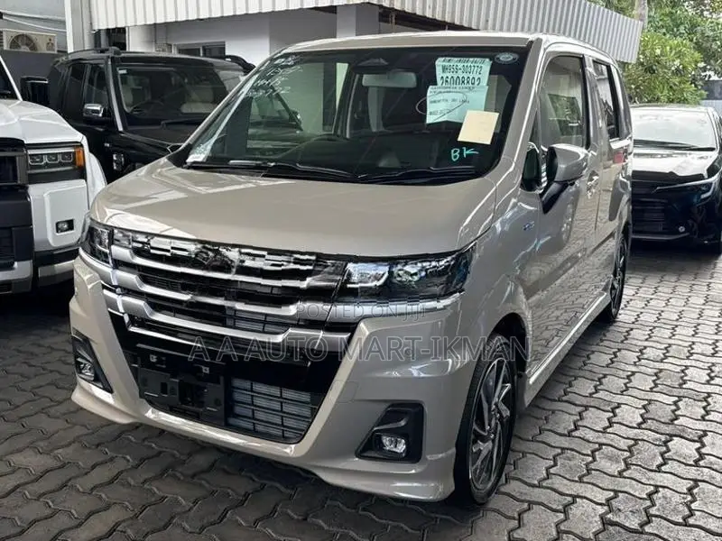 Suzuki Wagon R Custom Z 2025