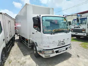 Mitsubishi Fuso FIGHTER 4M50 LO 20FT 2011