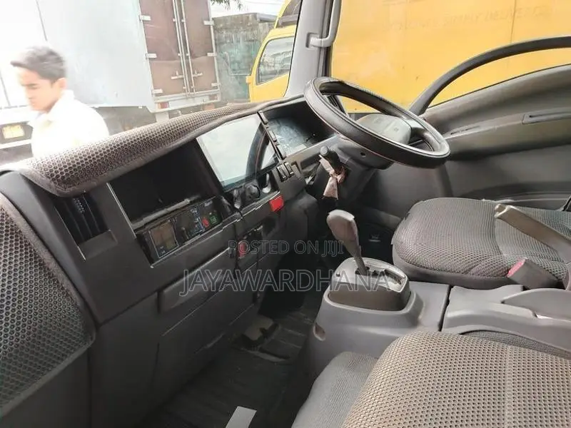 Isuzu Elf NPR 14.5ft FREEZER 2013