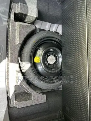 Toyota Roomy COSTOUM G 2024