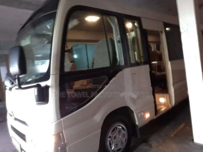 Toyota Coaster Auto 2020
