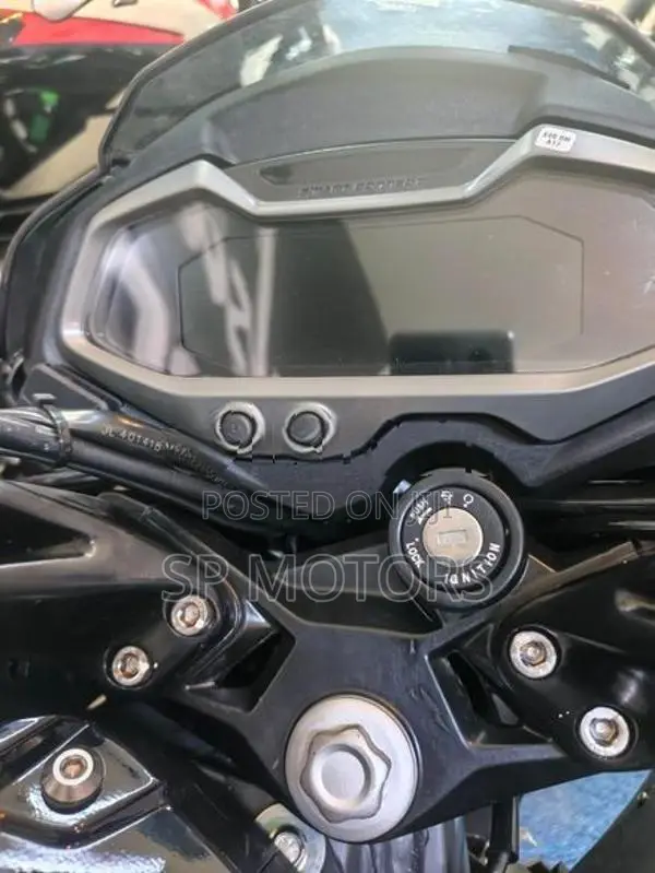 Bajaj Pulsar NS200 brad new 2026