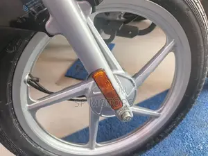 Bajaj CT100 CT100ES 2026