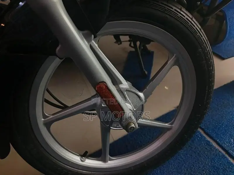Bajaj CT100 2026