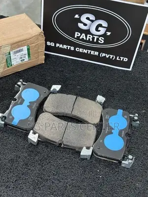 Land Rover - Front Brake Pads