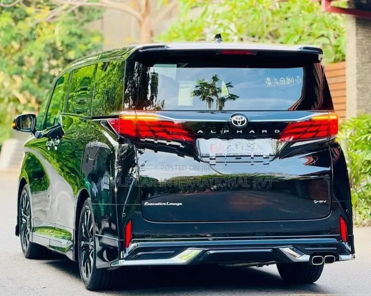 Toyota Alphard Premium Executive L 2025
