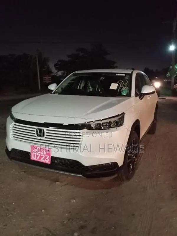 Honda Vezel Z Premiun 10 Speaker 2026