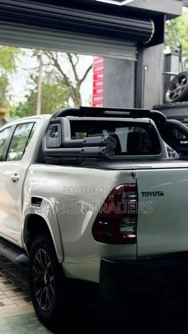 Hilux Gr Rocco Travo Hamer Electric Roll Shutter with Bar