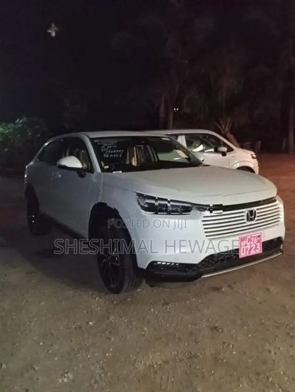 Honda Vezel Z Premiun 10 Speaker 2026