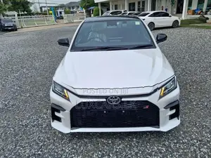 Toyota Yaris Ativ 1.5 HEV GR Sport 2026